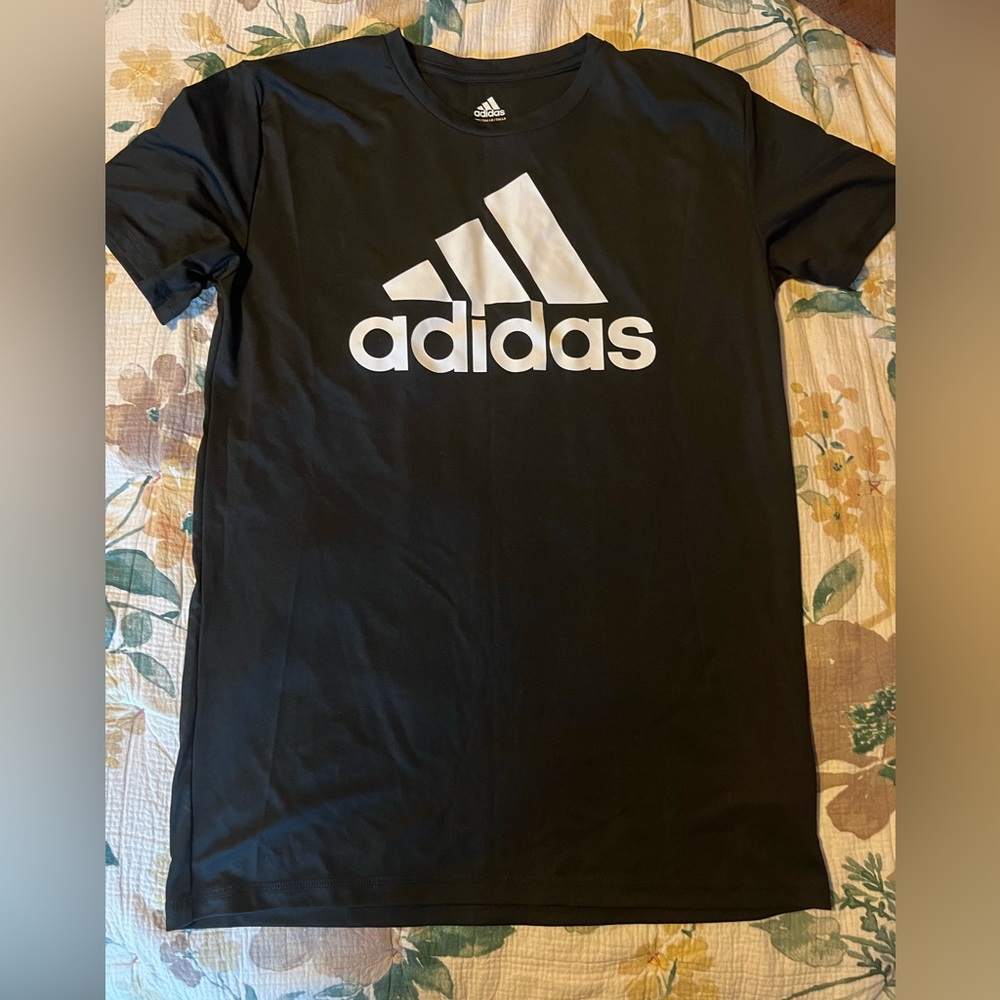 New XL black adidas short sleeve tee